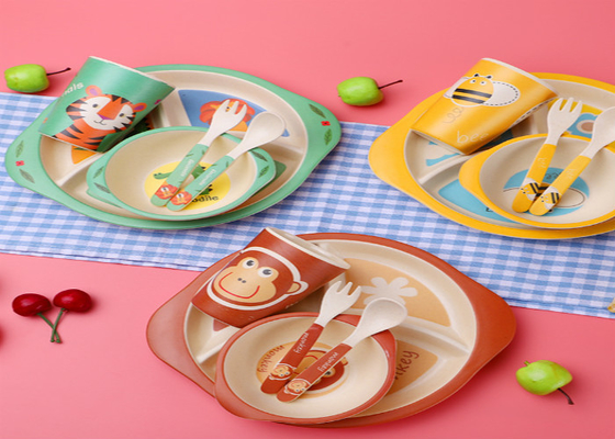 अच्छी कीमत पशु डिजाइन बच्चों उपहार बांस 5 Pcs Melamine Tableware सेट ऑनलाइन
